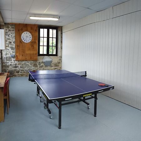 Les Planchettes Villa Orcival Luaran gambar