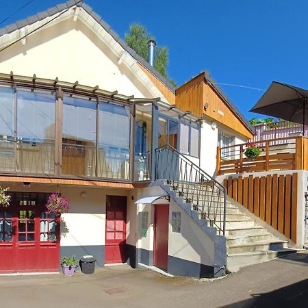 Les Planchettes Villa Orcival Luaran gambar